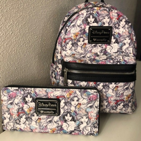 ISO Princess Backpack - Picture 1 of 3